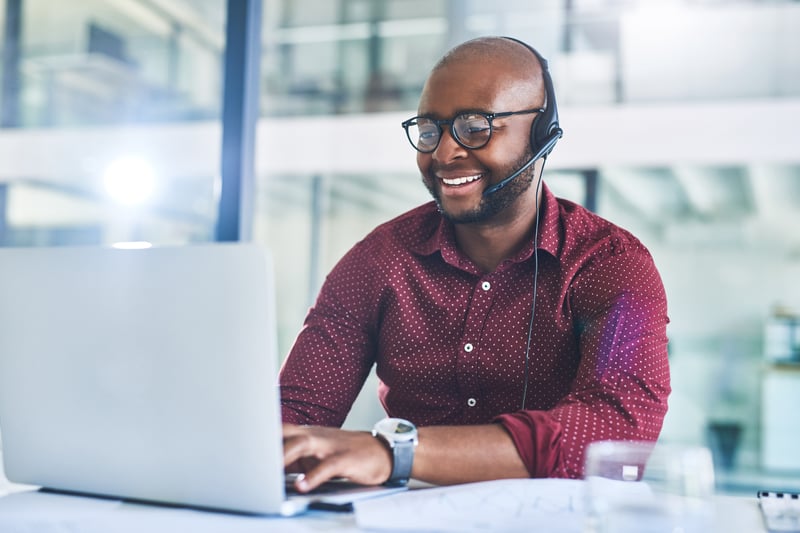 Aligning Sales and Marketing Teams for a Cohesive Acquisition Strategy
