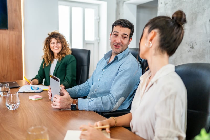 Benefits of Ringless Voicemail for Sales and Marketing Teams