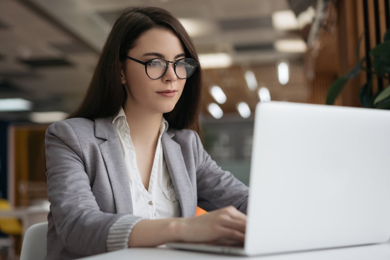 Best Practices for Using Text Sales in Outbound Sequences