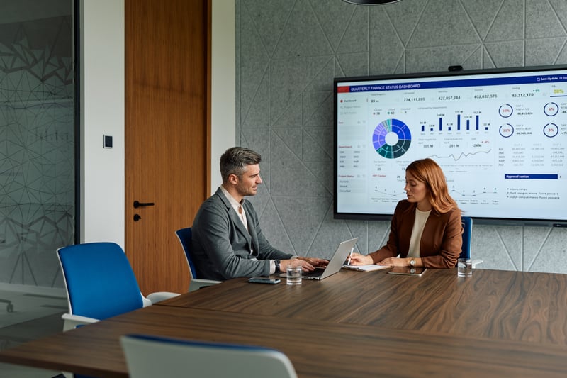 Reverse Phone Number Lookup Free vs. Paid