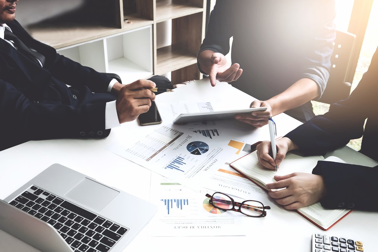 A Guide to Sales Performance Management [Pro Tips Included]
