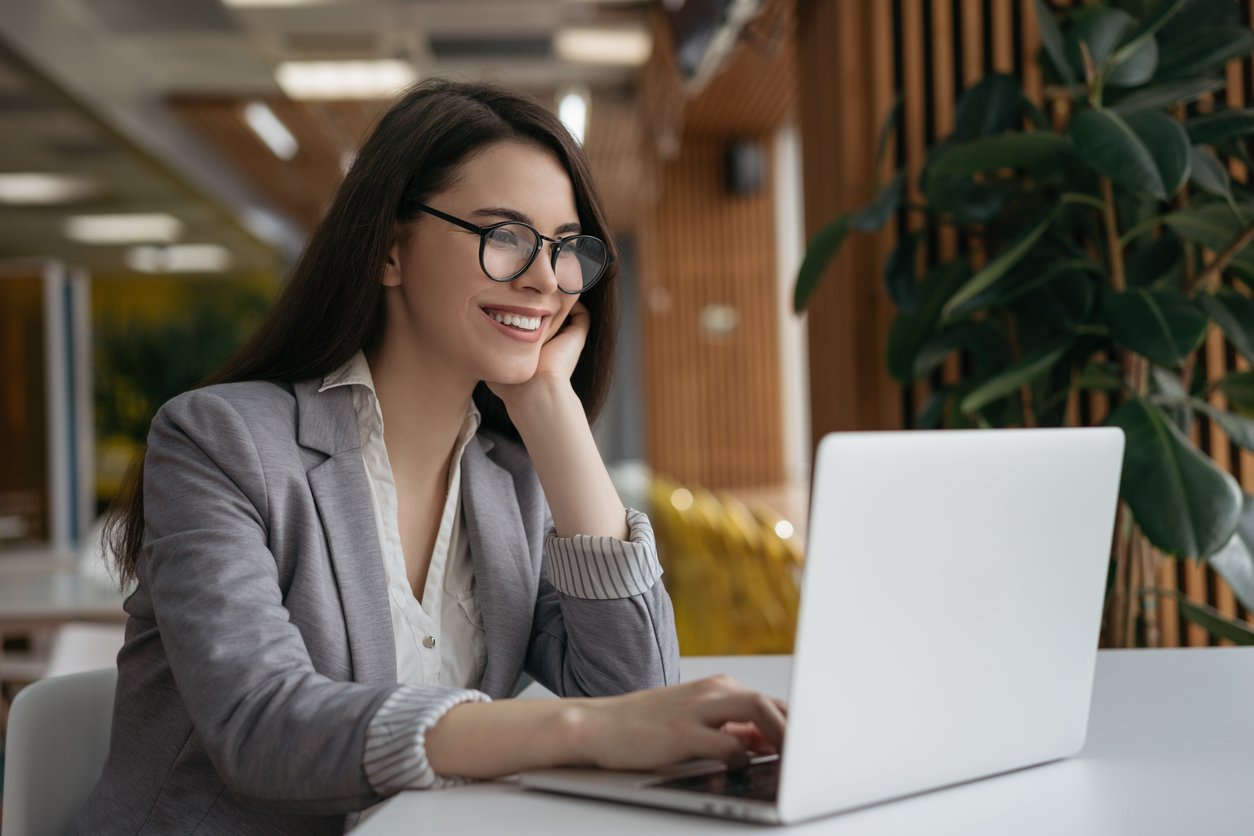 start-tracking-sales-velocity-with-the-right-crm