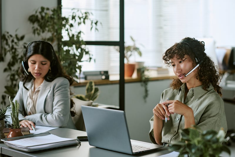 What Is an Omnichannel Contact Center