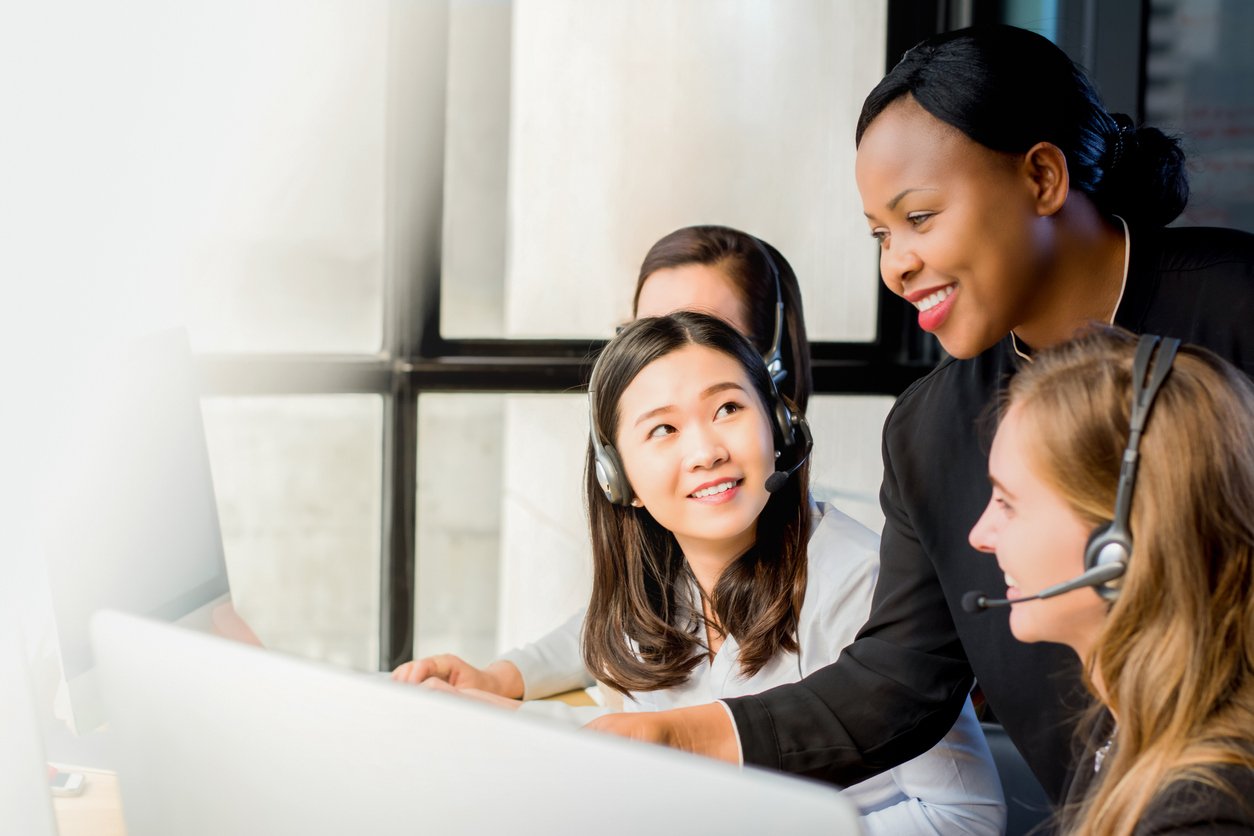A Guide to Customer Service Management CRM [Benefits & FAQ]